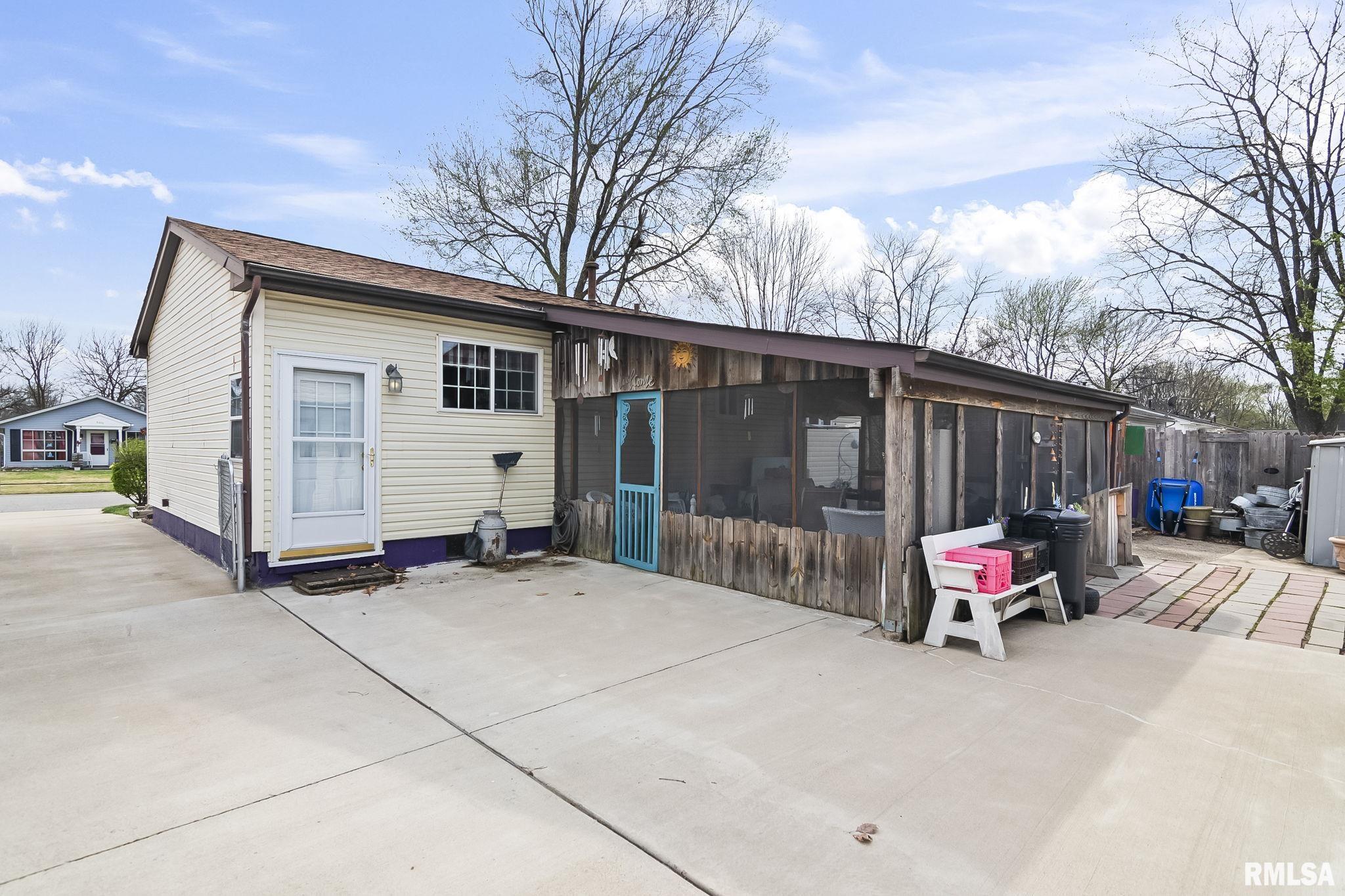 2409 Sutherland Road Springfield, IL 62702 - Photo 31 of 32