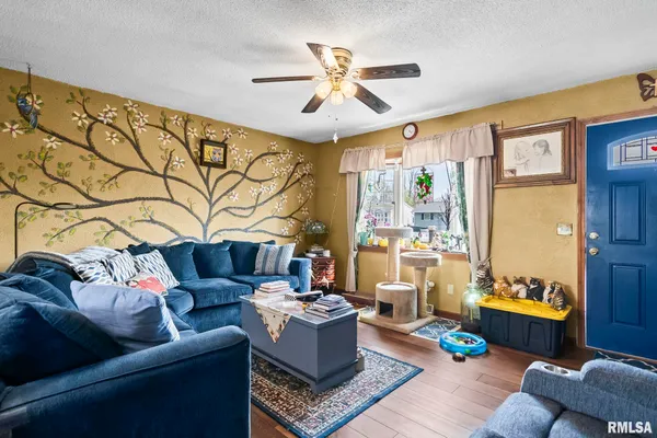 $174,900 | 2409 Sutherland Road, Springfield, IL 62702