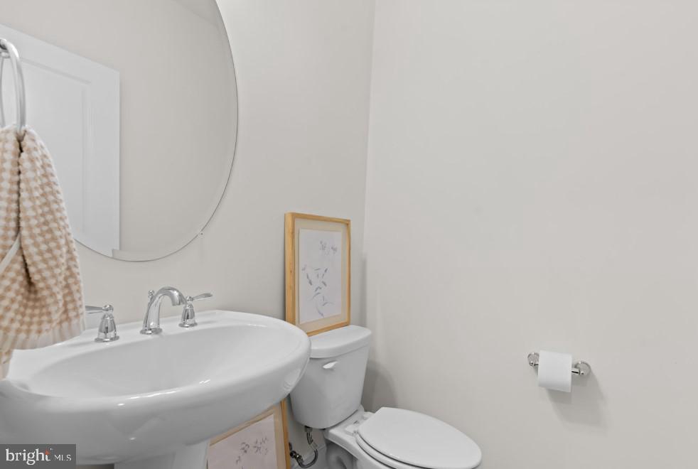 418 Nottoway Walk Alexandria, VA 22304 - Photo 14 of 30