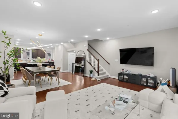 $4,500 | 418 Nottoway Walk, Alexandria, VA 22304