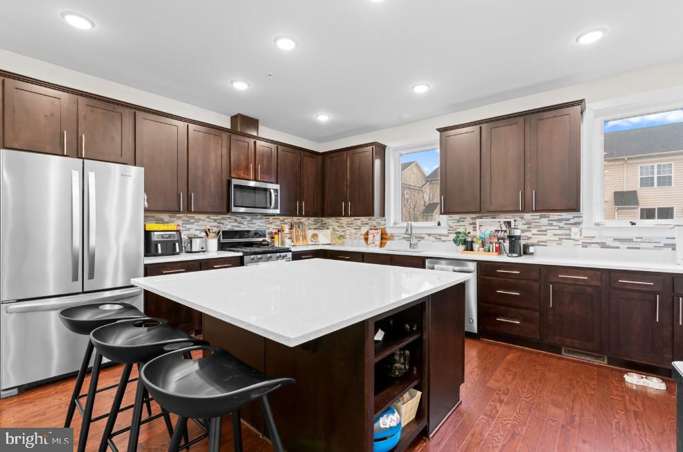 418 Nottoway Walk Alexandria, VA 22304 - Photo 8 of 30