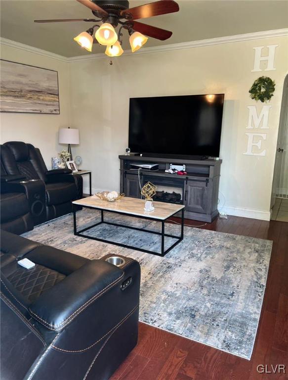 46 East Federal Street Allentown, PA 18103 - Photo 8 of 14 a living room with furniture and a flat screen tv