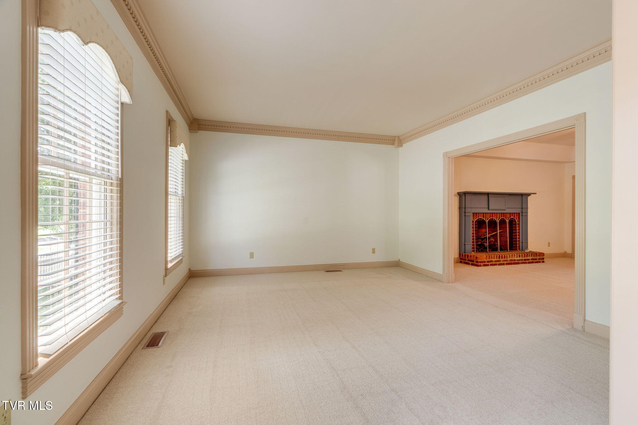24 Pendleton Place Kingsport, TN 37664 - Photo 10 of 54 009