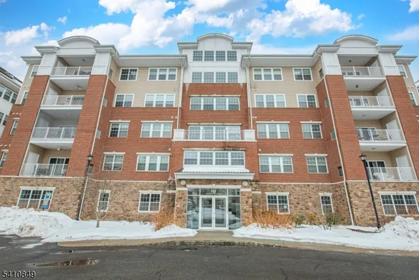 $399,888 | 10323 Warren's Way, Wanaque, NJ 07465