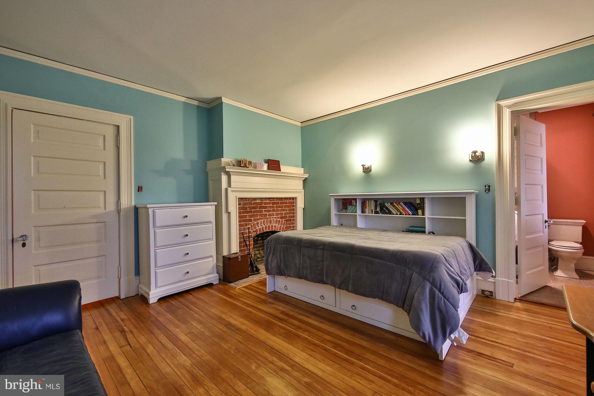 1855 Melmar Road Huntingdon Valley, PA 19006 - Photo 27 of 40 Gallery Image 27