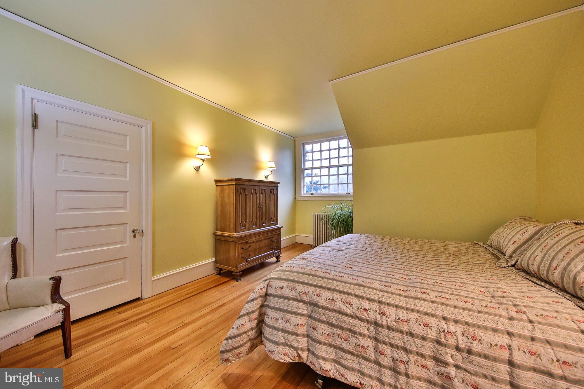 1855 Melmar Road Huntingdon Valley, PA 19006 - Photo 34 of 40 Gallery Image 34