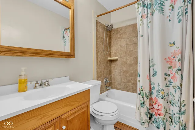 $179,900 | 705 Hanover Drive, Whiteland, IN 46184