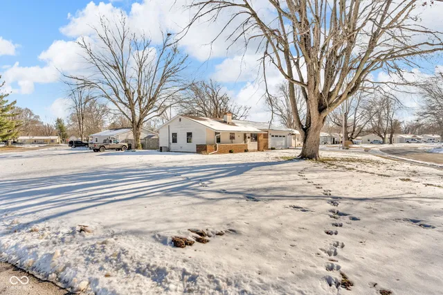 $179,900 | 705 Hanover Drive, Whiteland, IN 46184