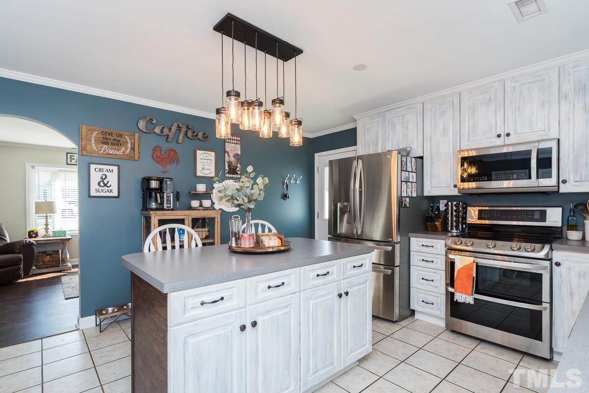 706 Rolling Road Haw River, NC 27258 - Photo 11 of 28 Gallery Image 11