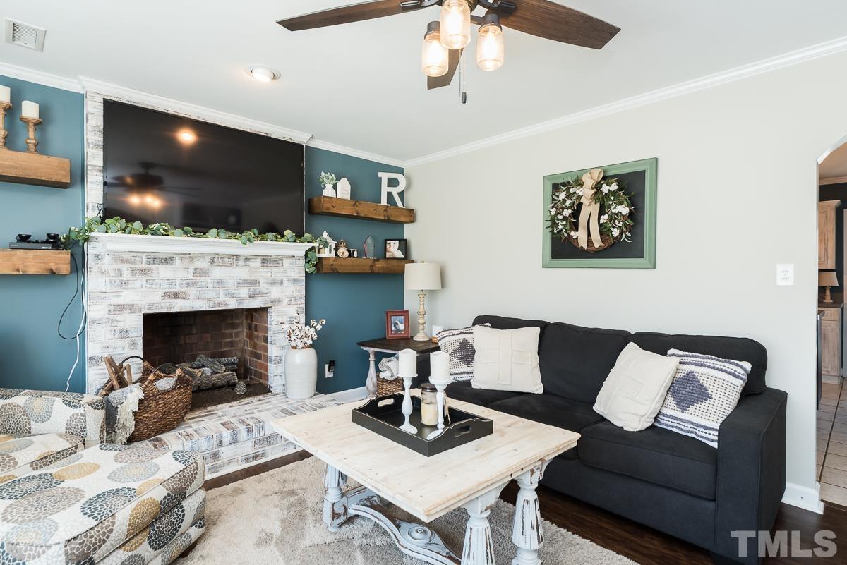 706 Rolling Road Haw River, NC 27258 - Photo 5 of 28 Gallery Image 5