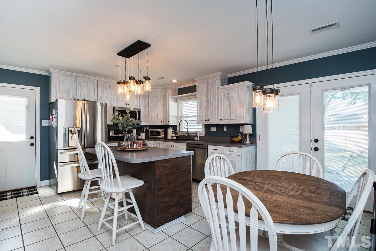706 Rolling Road Haw River, NC 27258 - Photo 8 of 28 Gallery Image 8