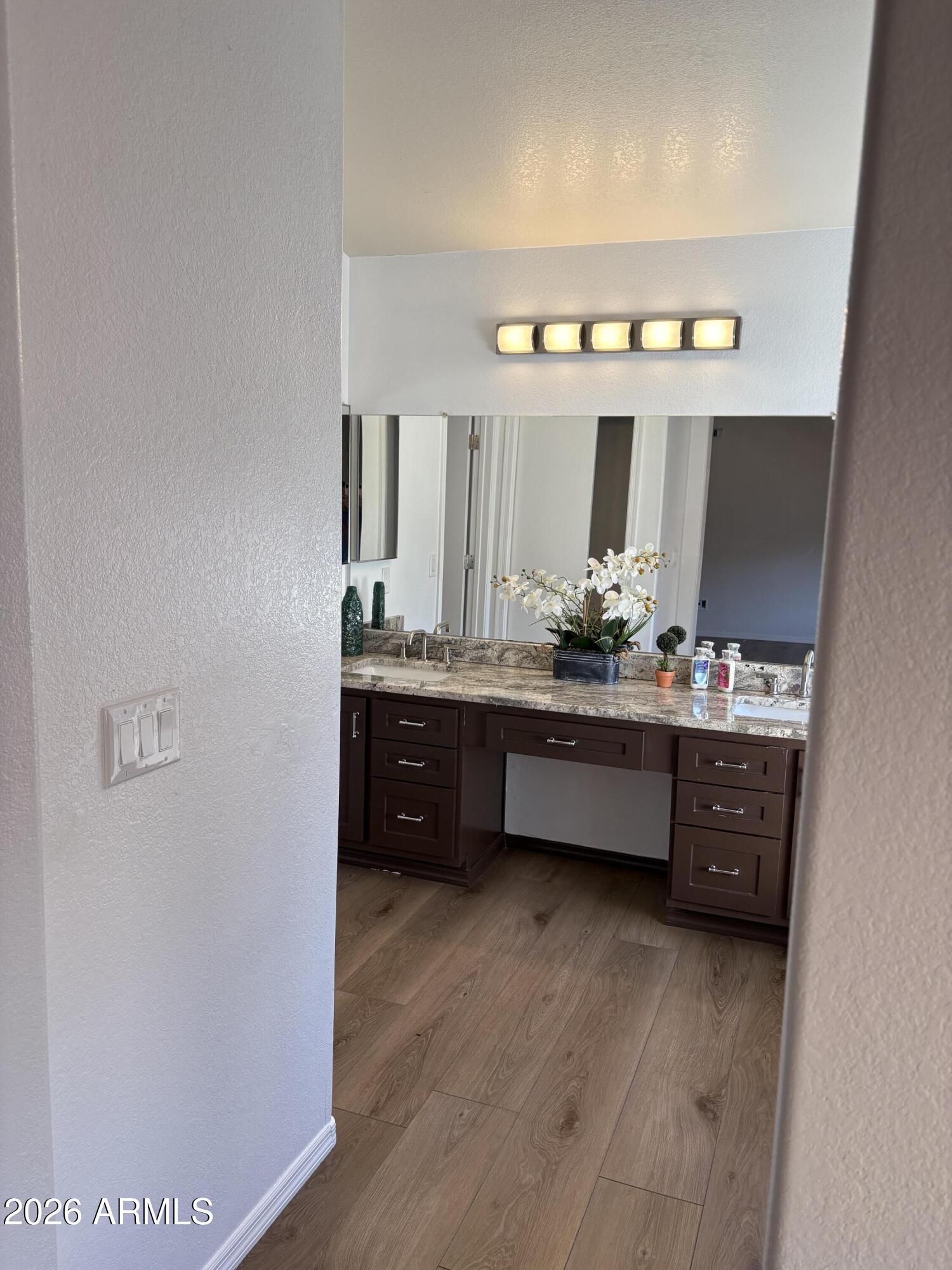 92 West Ivanhoe Street Gilbert, AZ 85233 - Photo 17 of 41