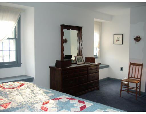 30 Tadmuck Road Westford, MA 01886 - Photo 7 of 8 Gallery Image 7