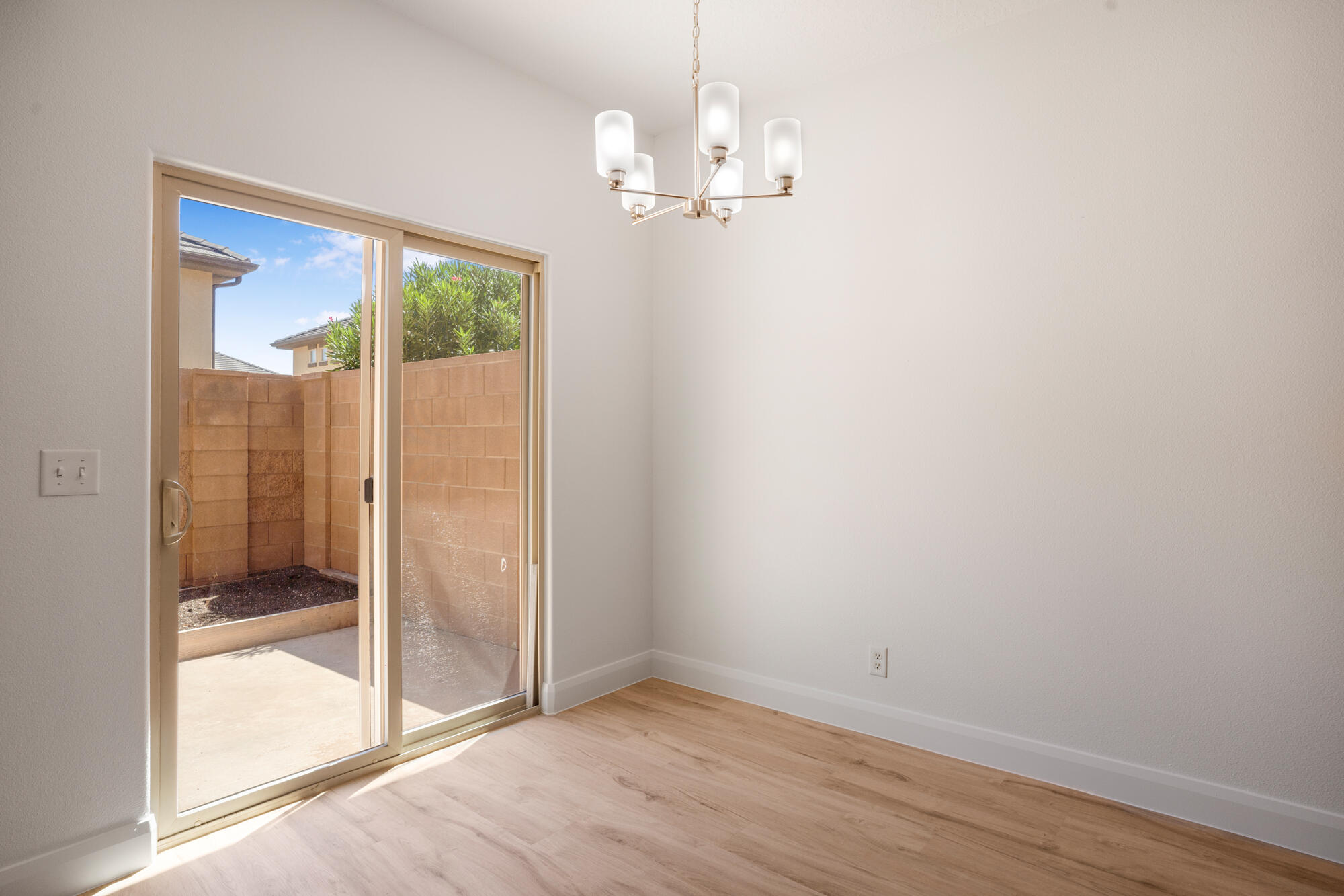 2516 Manzoni Road Santa Clara, UT 84765 - Photo 10 of 41 DSC02231