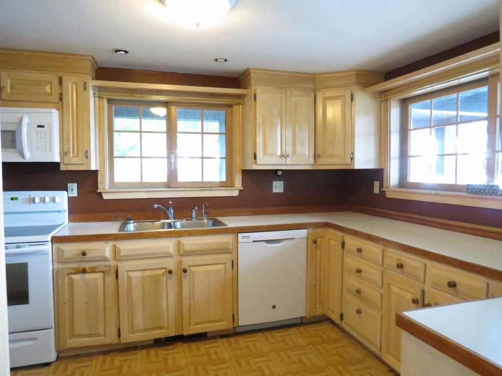 136 Williamson Road Manchester, ME 04351 - Photo 5 of 22 Photo
