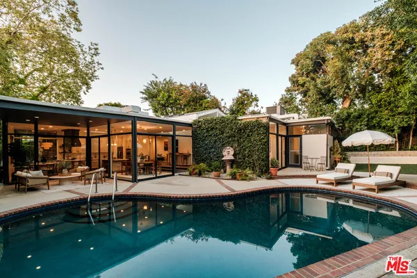 $3,995,000 | 1151 Angelo Drive, Beverly Hills, CA 90210