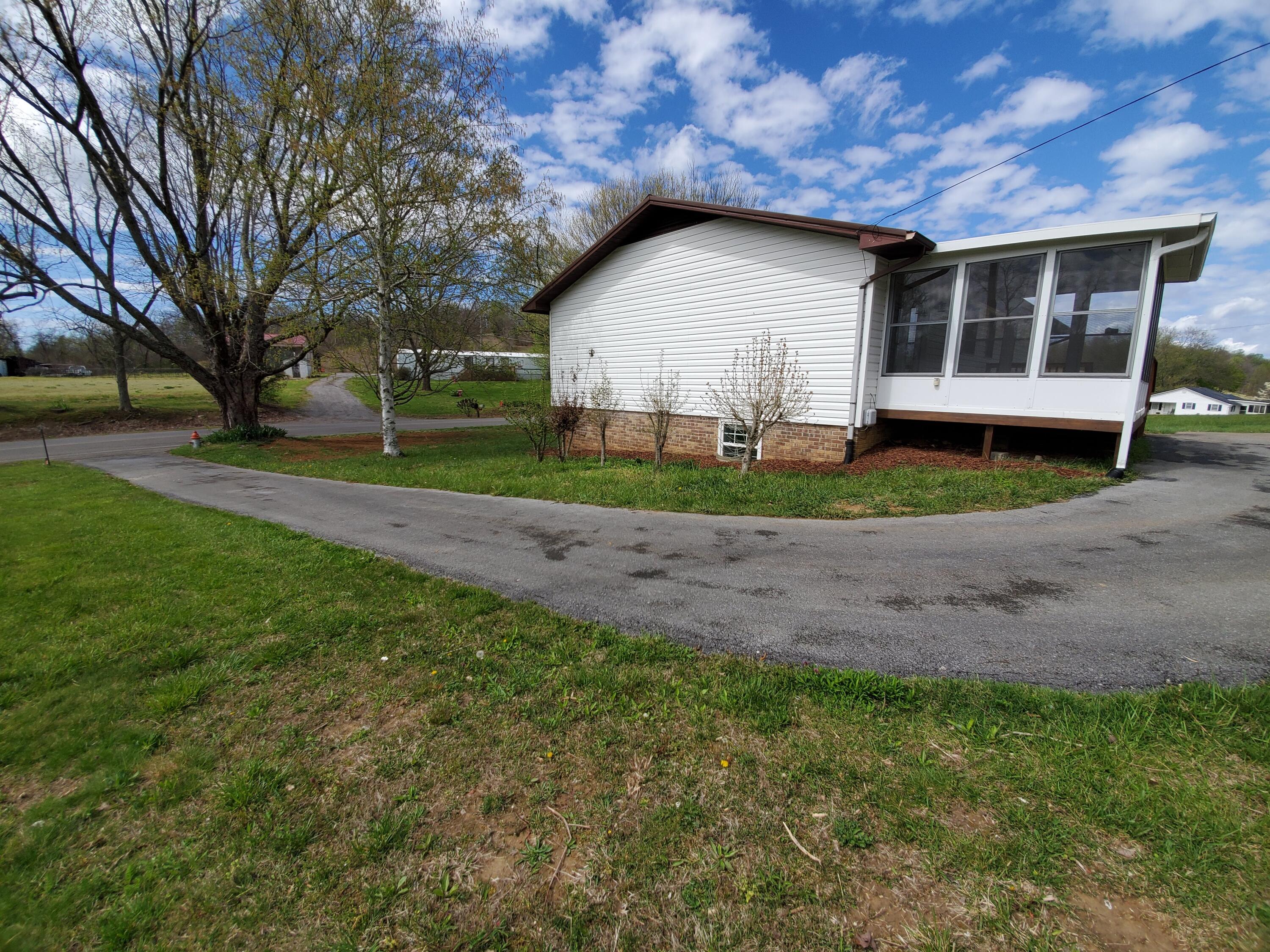 453 Fordtown Road Fall Branch, TN 37656 - Photo 6 of 49 6