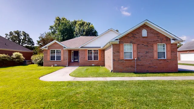 $344,900 | 121 Regalwood Drive, Manchester, TN 37355