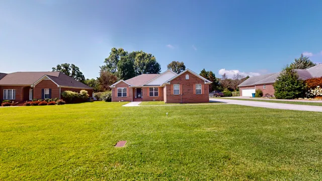 $344,900 | 121 Regalwood Drive, Manchester, TN 37355