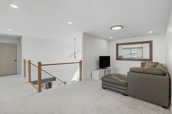 $815,000 | 8334 West 105th Avenue, St. John, IN 46373