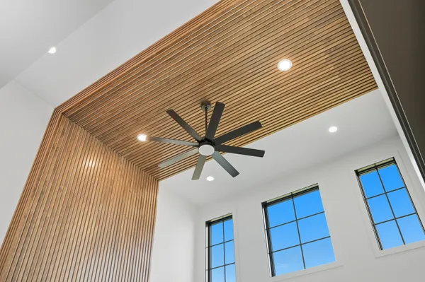 $815,000 | 8334 West 105th Avenue, St. John, IN 46373