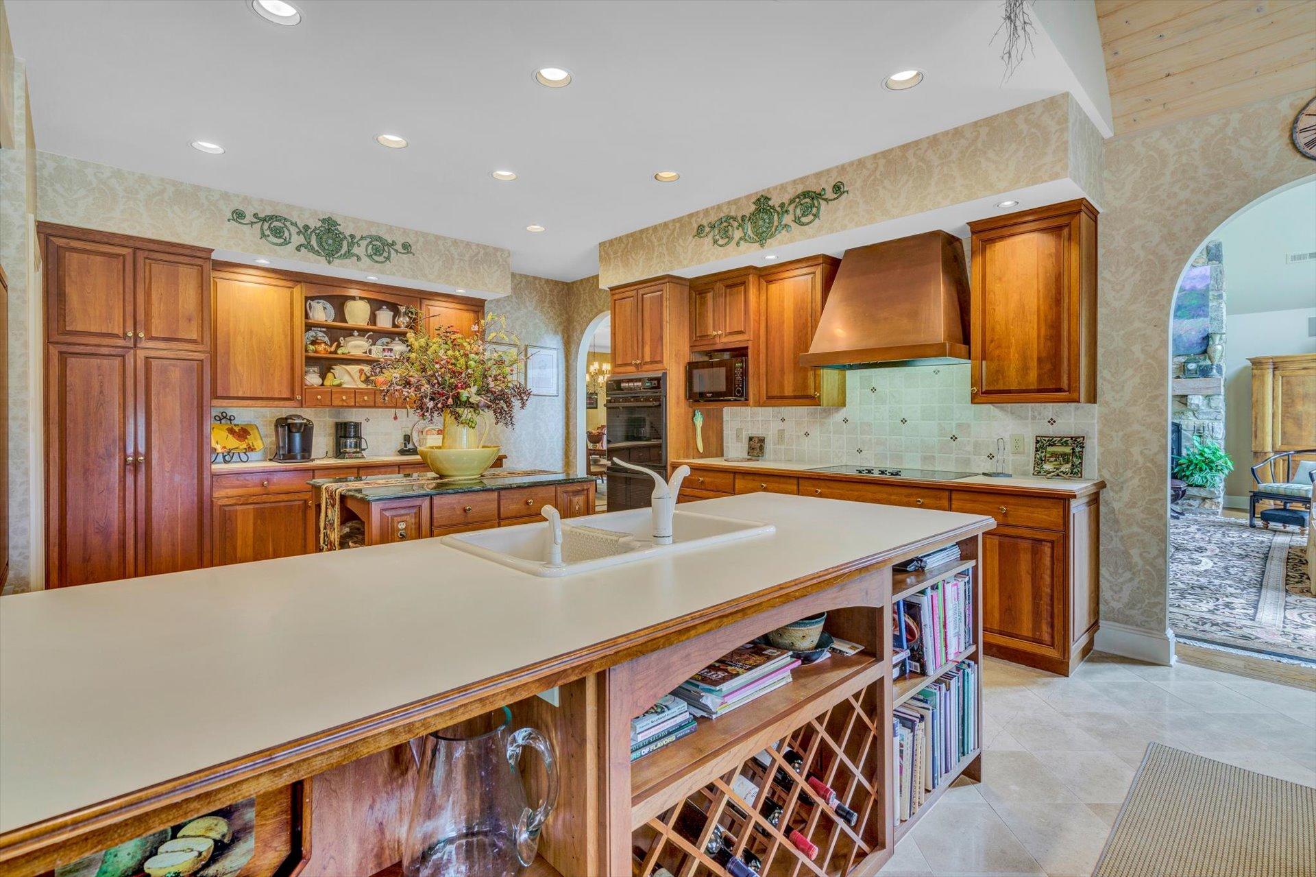5300 Fox Ridge Road Southwest Roanoke, VA 24018 - Photo 27 of 81 26-SHOWS GREAT-56