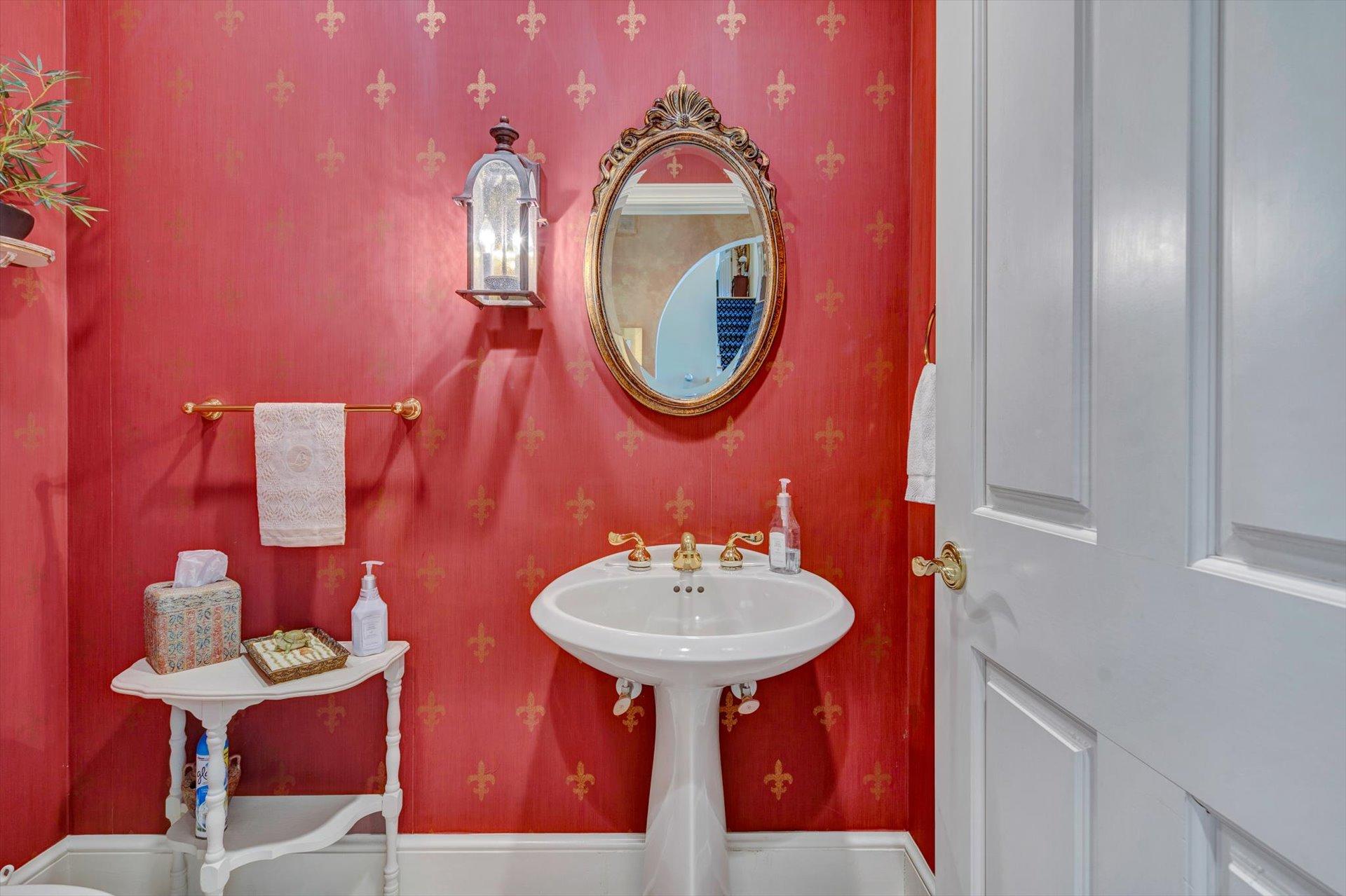 5300 Fox Ridge Road Southwest Roanoke, VA 24018 - Photo 29 of 81 32-SHOWS GREAT-26