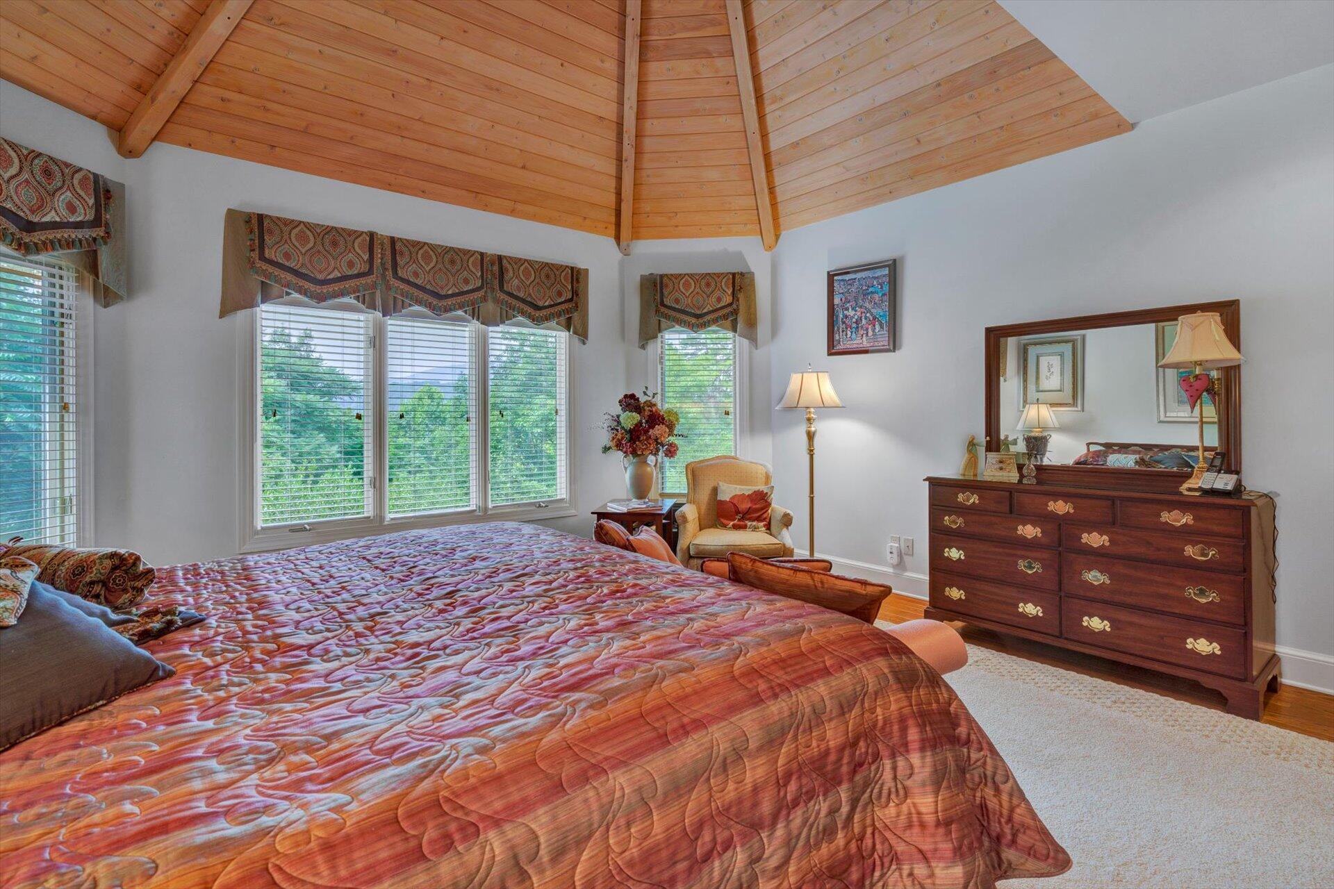 5300 Fox Ridge Road Southwest Roanoke, VA 24018 - Photo 36 of 81 34-SHOWS GREAT-28