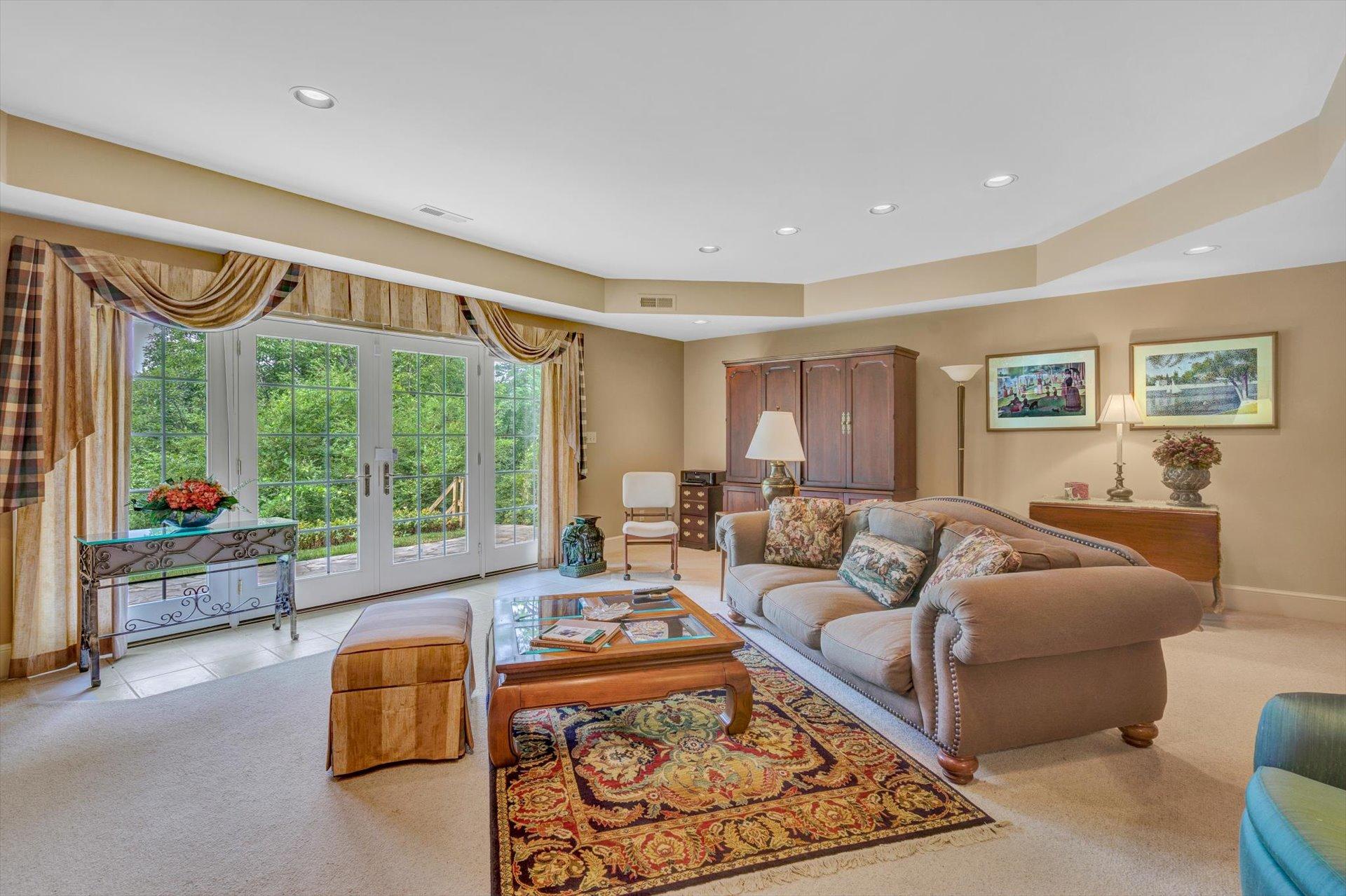 5300 Fox Ridge Road Southwest Roanoke, VA 24018 - Photo 54 of 81 51-SHOWS GREAT-33