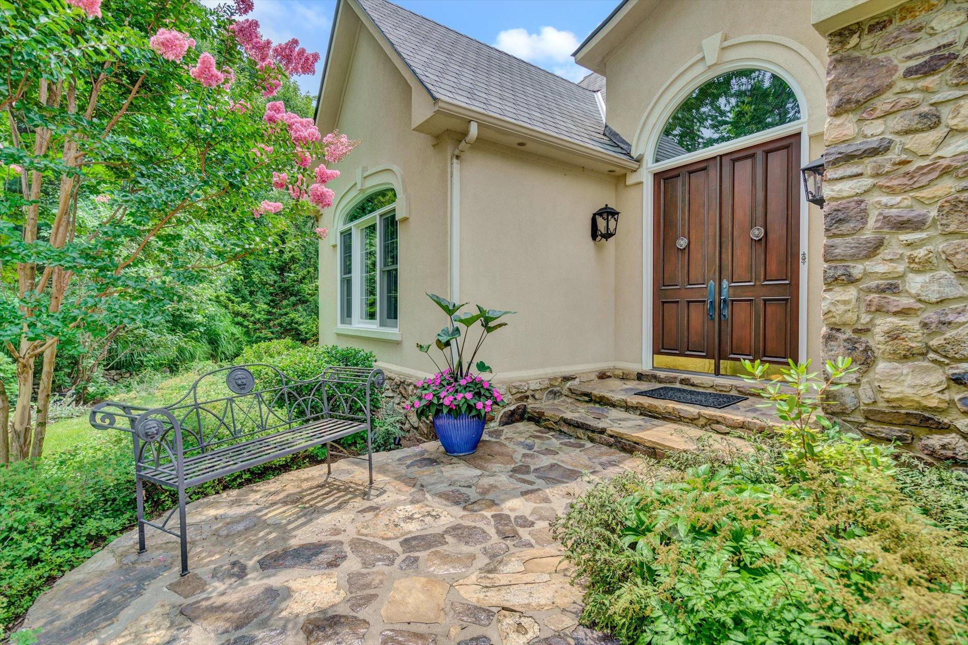 5300 Fox Ridge Road Southwest Roanoke, VA 24018 - Photo 7 of 81 10-SHOWS GREAT-58