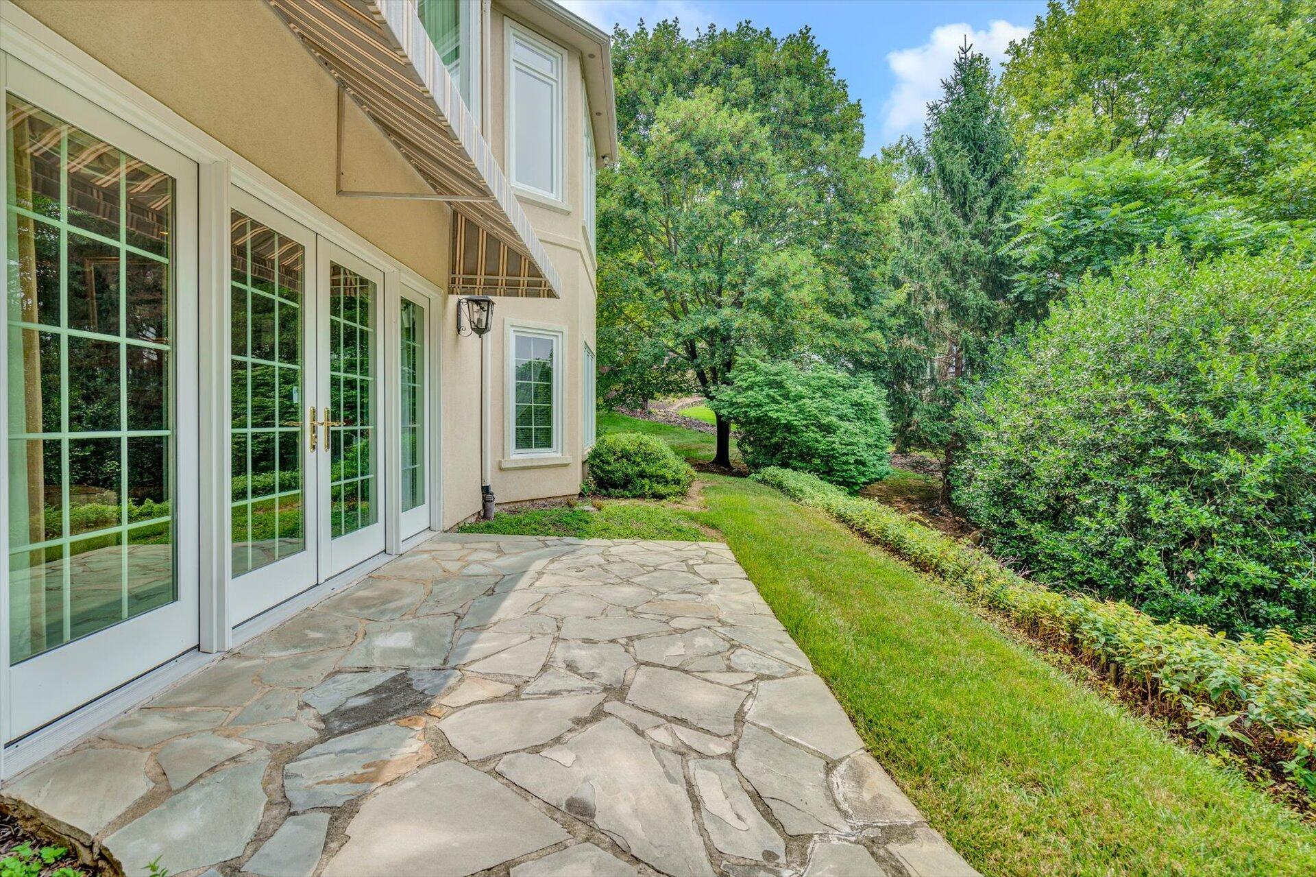 5300 Fox Ridge Road Southwest Roanoke, VA 24018 - Photo 63 of 81 66-SHOWS GREAT-48