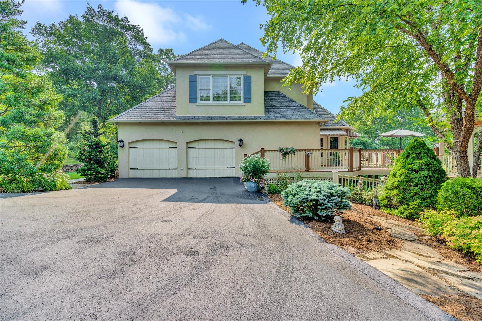 5300 Fox Ridge Road Southwest Roanoke, VA 24018 - Photo 70 of 81 69-SHOWS GREAT-5