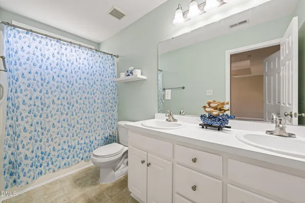 $275,000 | 3618 East Cotton Gin Drive, Clayton, NC 27527