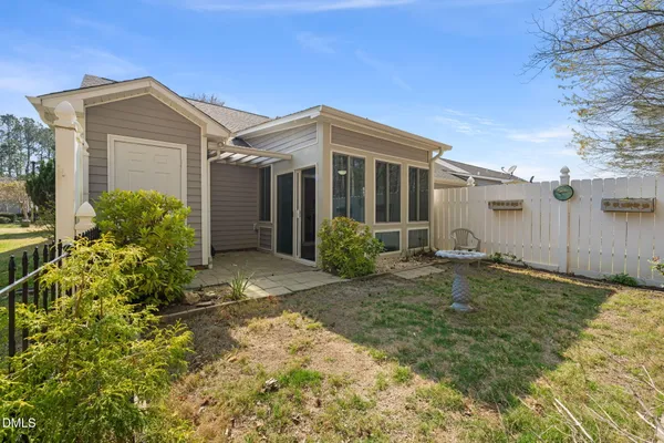 $275,000 | 3618 East Cotton Gin Drive, Clayton, NC 27527