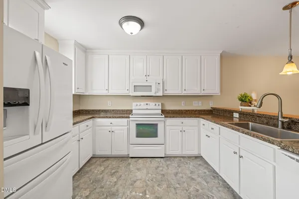 $275,000 | 3618 East Cotton Gin Drive, Clayton, NC 27527