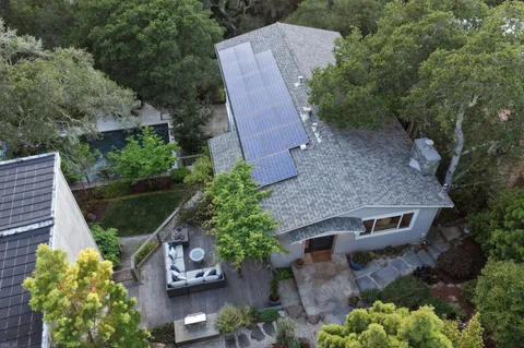 $3,450,000 | 164 Winding Way, San Carlos, CA 94070