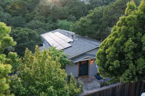 $3,450,000 | 164 Winding Way, San Carlos, CA 94070