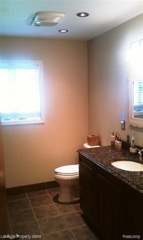 48786 Callens Road New Baltimore, MI 48047 - Photo 20 of 25 IMAG0277.jpg