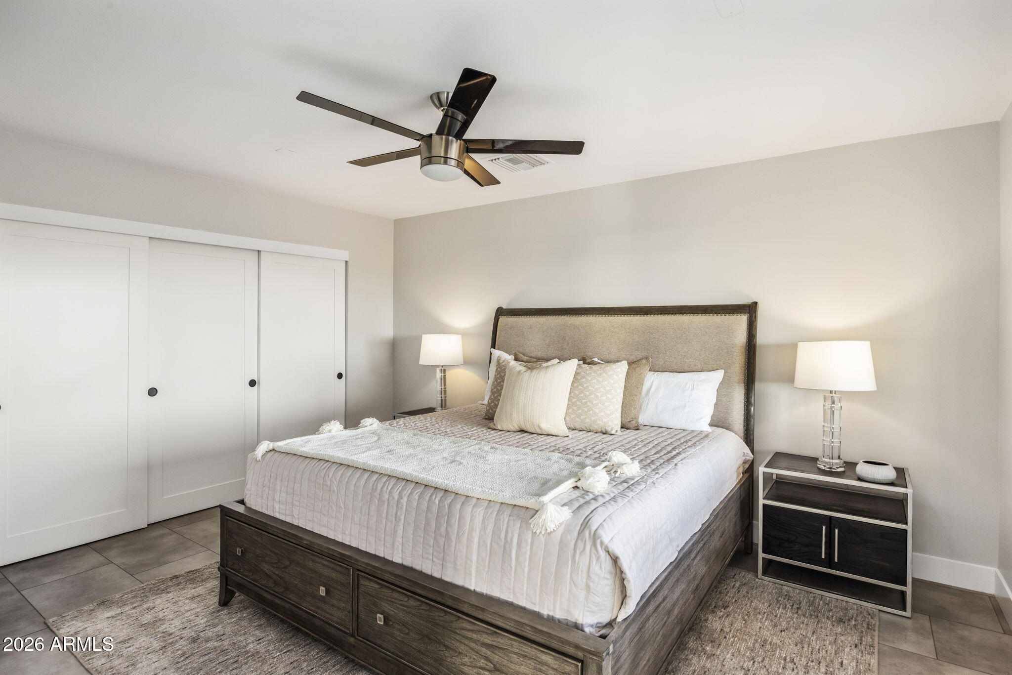 5518 East Rockridge Road Phoenix, AZ 85018 - Photo 44 of 73 Guest Bedroom 2 (en-suite)