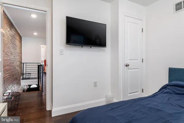 $2,700 | 1540 North Hollywood Street, Philadelphia, PA 19121