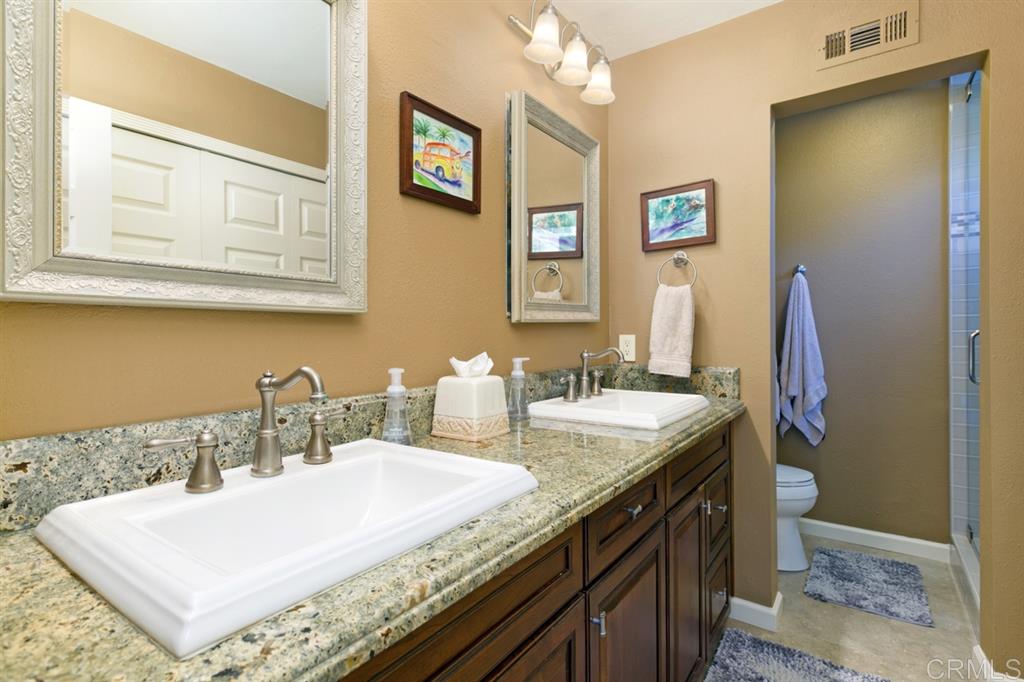 270 Sharp Place Encinitas, CA 92024 - Photo 15 of 25