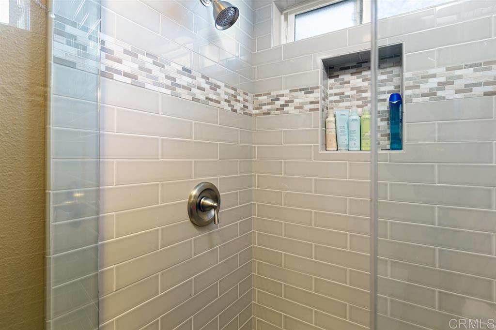 270 Sharp Place Encinitas, CA 92024 - Photo 16 of 25