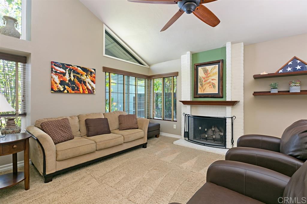 270 Sharp Place Encinitas, CA 92024 - Photo 5 of 25