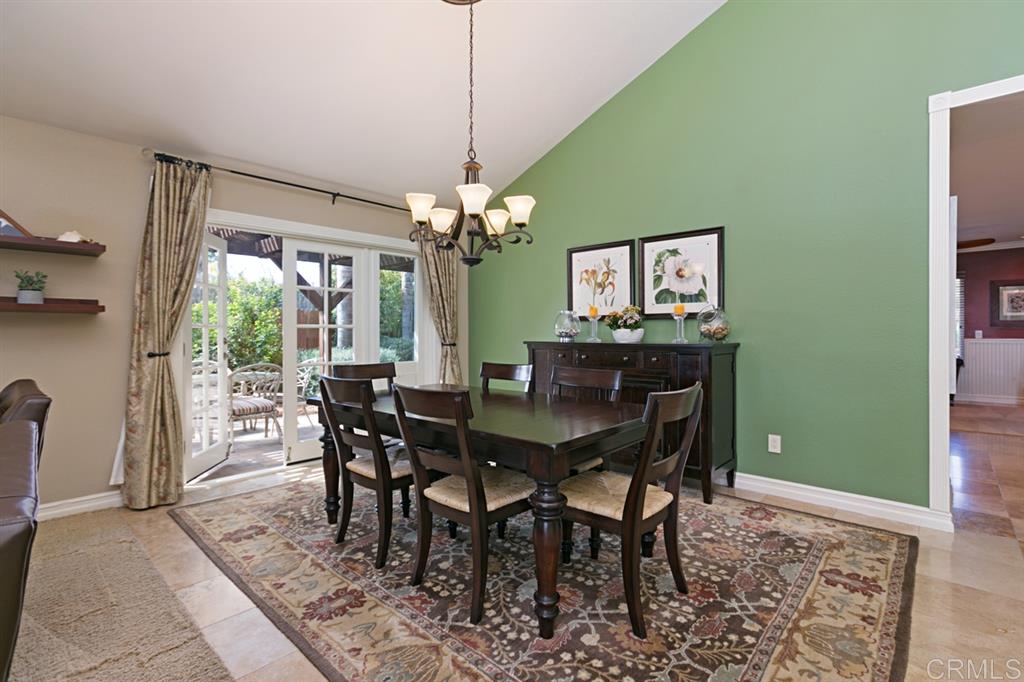 270 Sharp Place Encinitas, CA 92024 - Photo 6 of 25