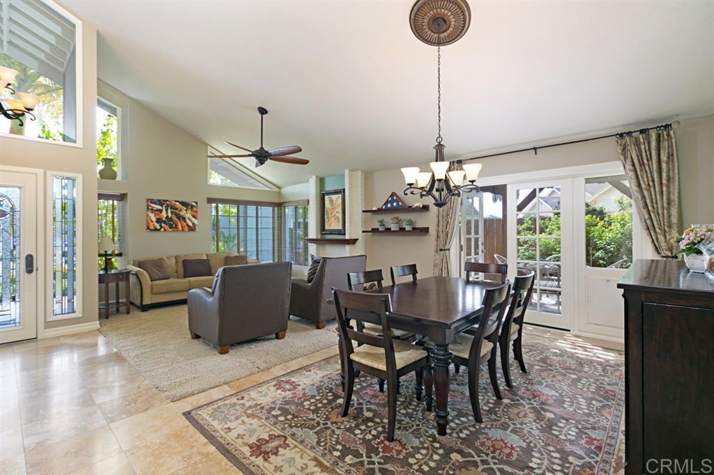 270 Sharp Place Encinitas, CA 92024 - Photo 7 of 25