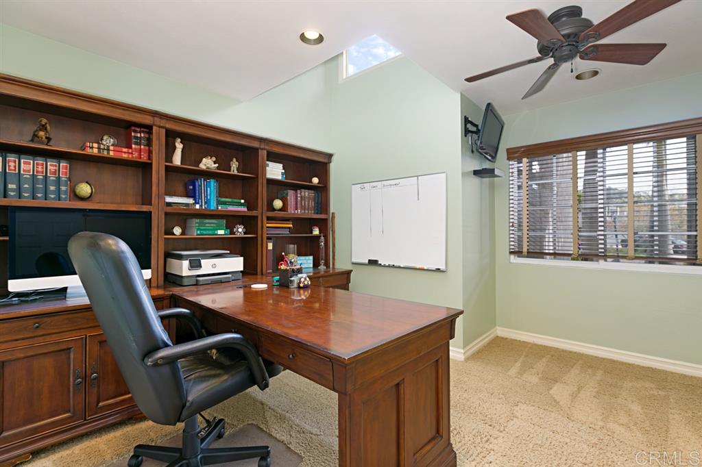 270 Sharp Place Encinitas, CA 92024 - Photo 8 of 25