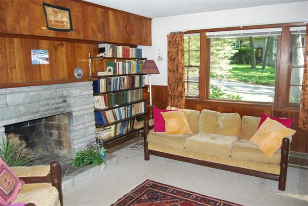 8 Skyview Road Lexington, MA 02420 - Photo 3 of 16 Gallery Image 3