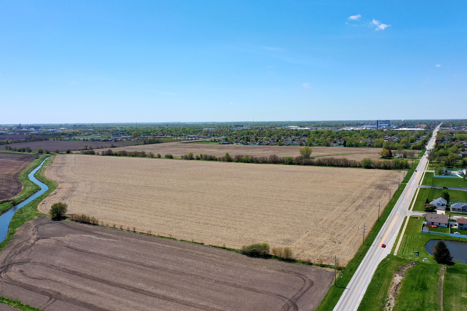 Sec 22 Twp 31 R 12e Bourbonnais, IL 60914 - Photo 10 of 14 a view of a lake with houses in the back
