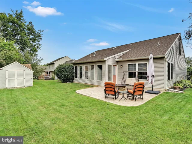 a front view of house with yard
