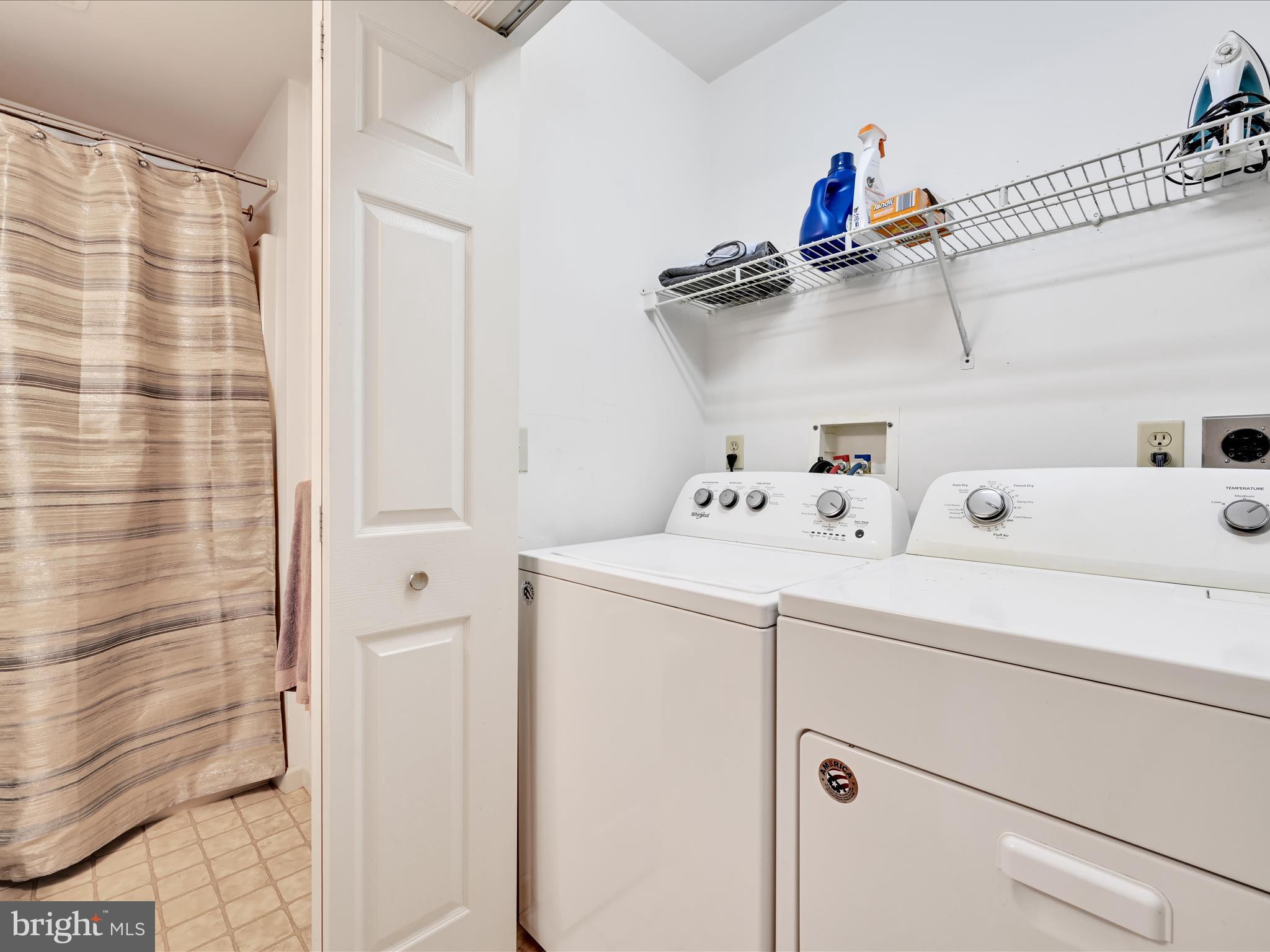 21 Silver Creek Road Lititz, PA 17543 - Photo 9 of 37 a utility room with dryer and washer